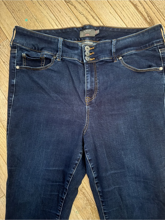 torrid Denim - Torrid Super Soft High Rise 3-Button Jegging Size 20R